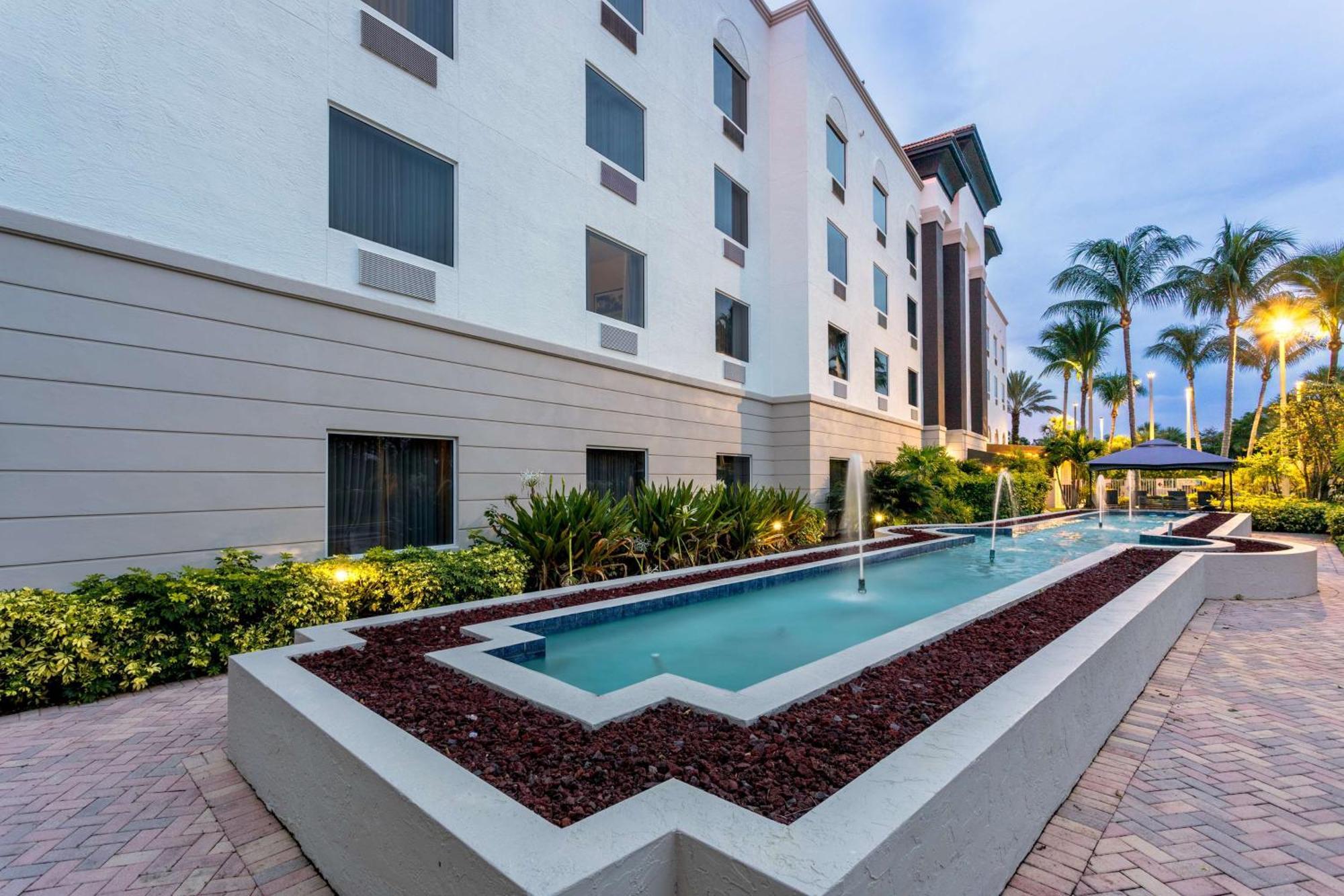 Hampton Inn & Suites Wellington Royal Palm Beach Buitenkant foto